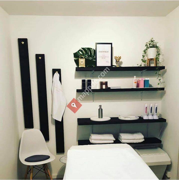 Arta’s waxing Room