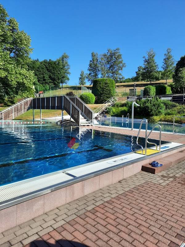 Bergschwimmbad Struth-Helmershof