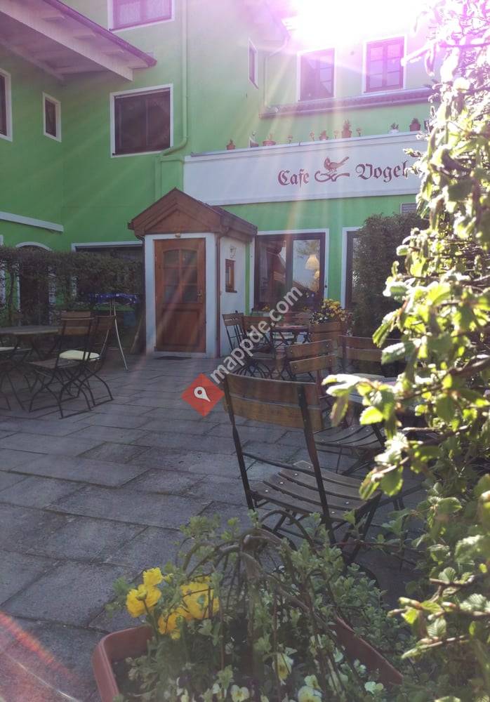 Cafe Vogel
