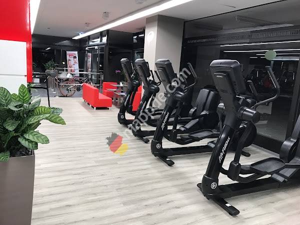 clever fit Vaterstetten Fitnessstudio