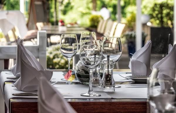 Die Zwillinge 1983 - Essen bei Freunden