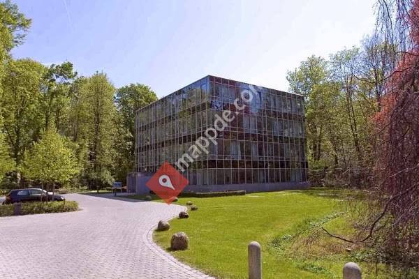 Dr. med. dent. Darius Taheri