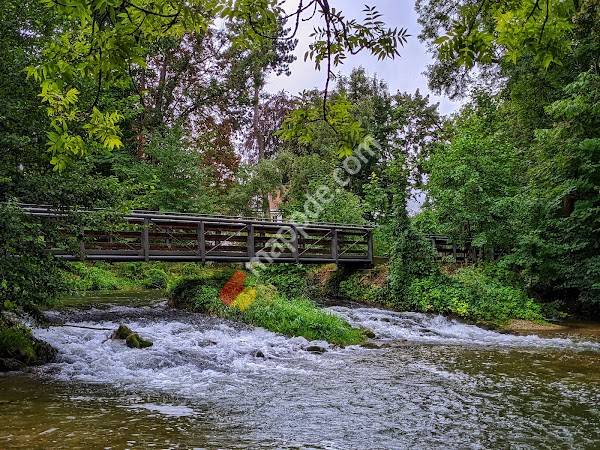 Emmeringer Hölzl, Park