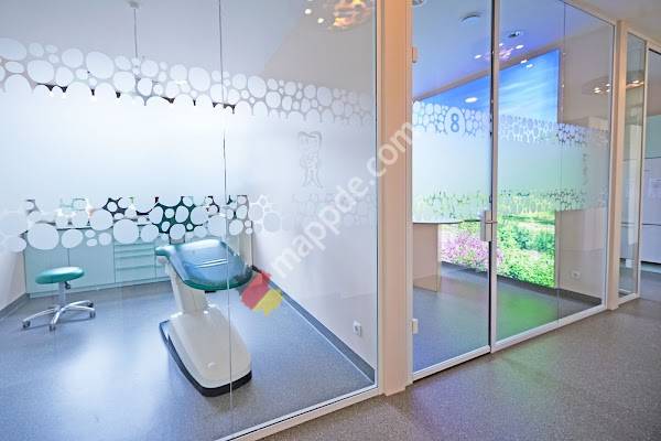 Facharztpraxis für Kieferorthopädie - Dr. Endre Vari und Dr. Rami Alkhoury