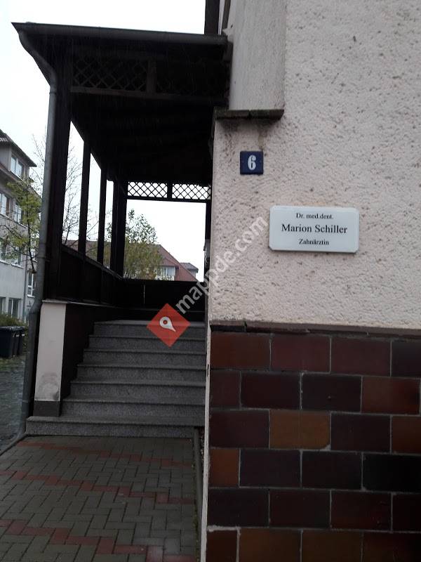 Frau Dr. med. dent. Marion Schiller