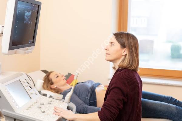 Frauenärztinnen Blum und Pöhler