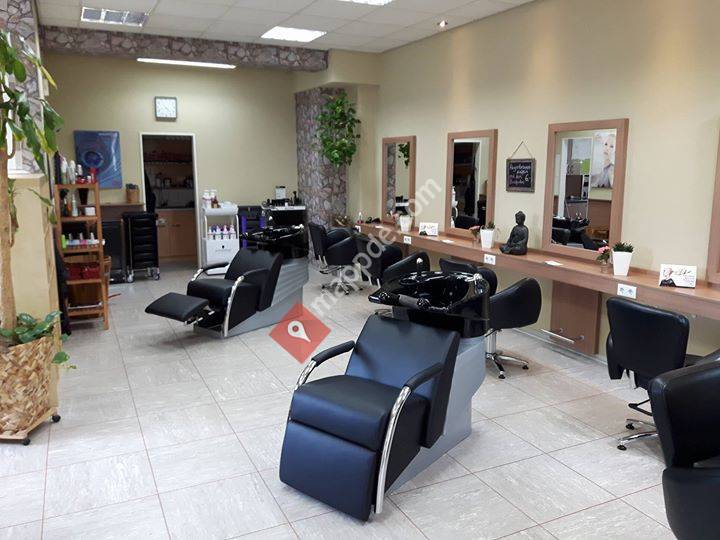 Friseur Kamm Inn - Ense - Nancy Bierbaum