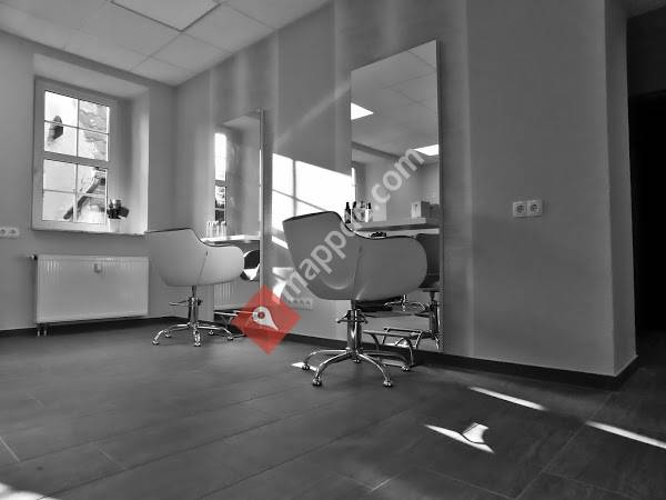 Hairstyle Nicole Gubba