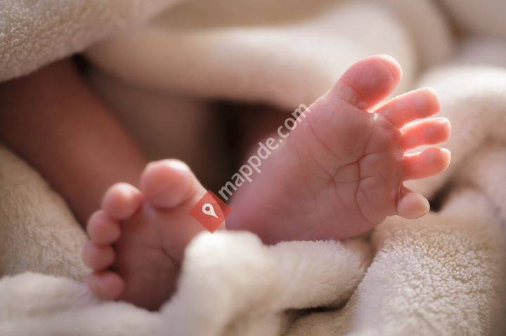 Hebamme Jhördis Diener