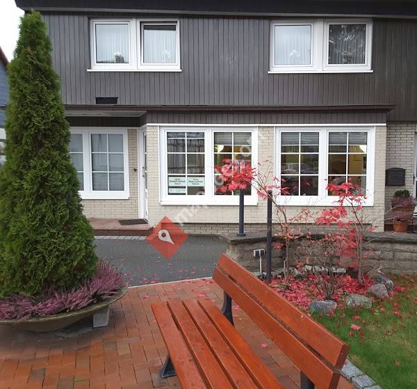 Herr Dr. med. dent. Bernhard Andrusch