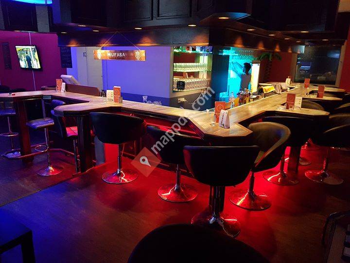 Mufasa Cocktail- und Shishabar