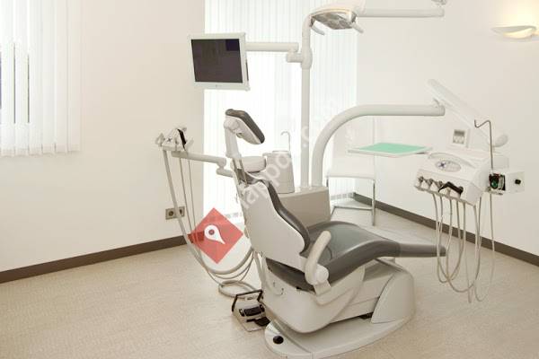 Mund-, Kiefer-, Gesichtschirurgie & Implantologie | Dr. Dr. Gehl