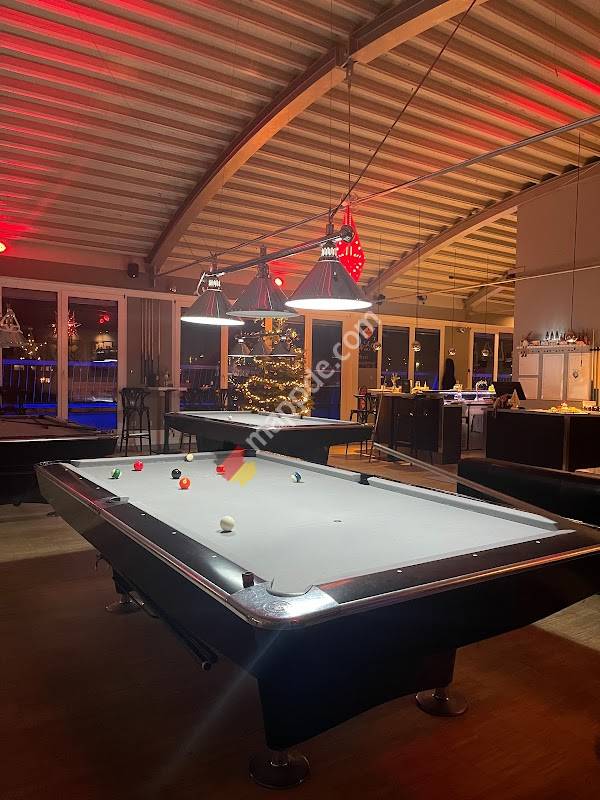 Pool Inn