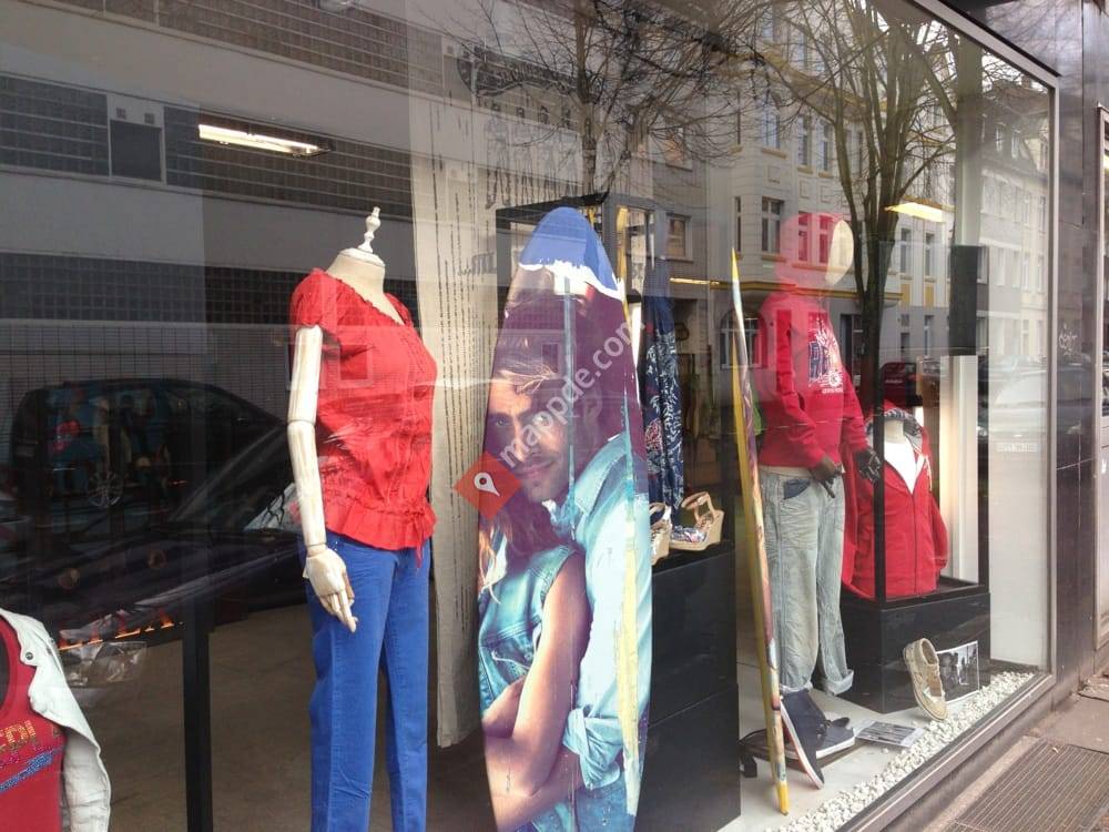 Replay Factory Outlet