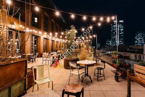 Ruby Louise Hotel & Bar