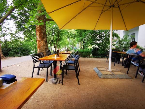 Schnitzelei Charlottenburg