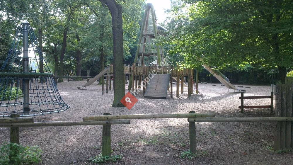 Waldspielplatz Sechs Seen Platte