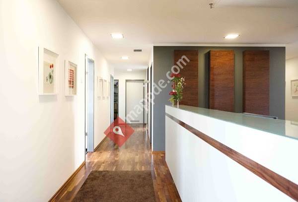 Zahnarztpraxis Dr. Asenkerschbaumer, Dr. Satzl